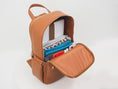 Charger l'image dans la visionneuse de la galerie, Audace marron Sac à dos cuir vegan recyclé 3-en-1